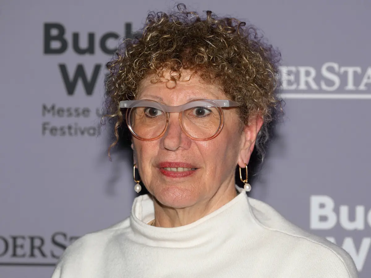 Lizzie Doron