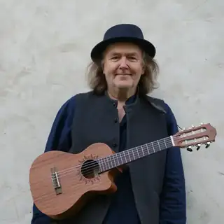 Gerhard Schöne, Ralf Benschu & Jens Goldhardt - Ich öffne die Tür weit am Abend
