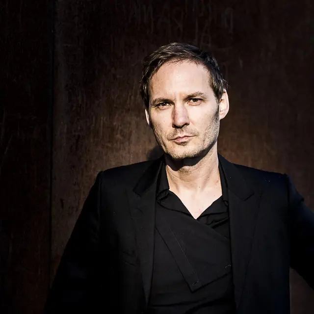 Sven Helbig & Nairobi Chamber Chorus — Staatsoperette Dresden, Dresden