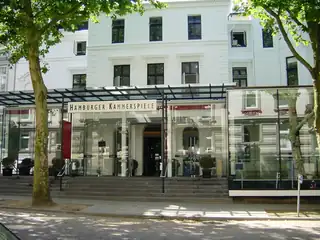 Der Club der toten Dichter - Hamburger Kammerspiele und Altonaer Theater