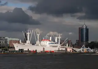 Dämmertörn und Lichterfahrt HAMBURG - HAMBURG