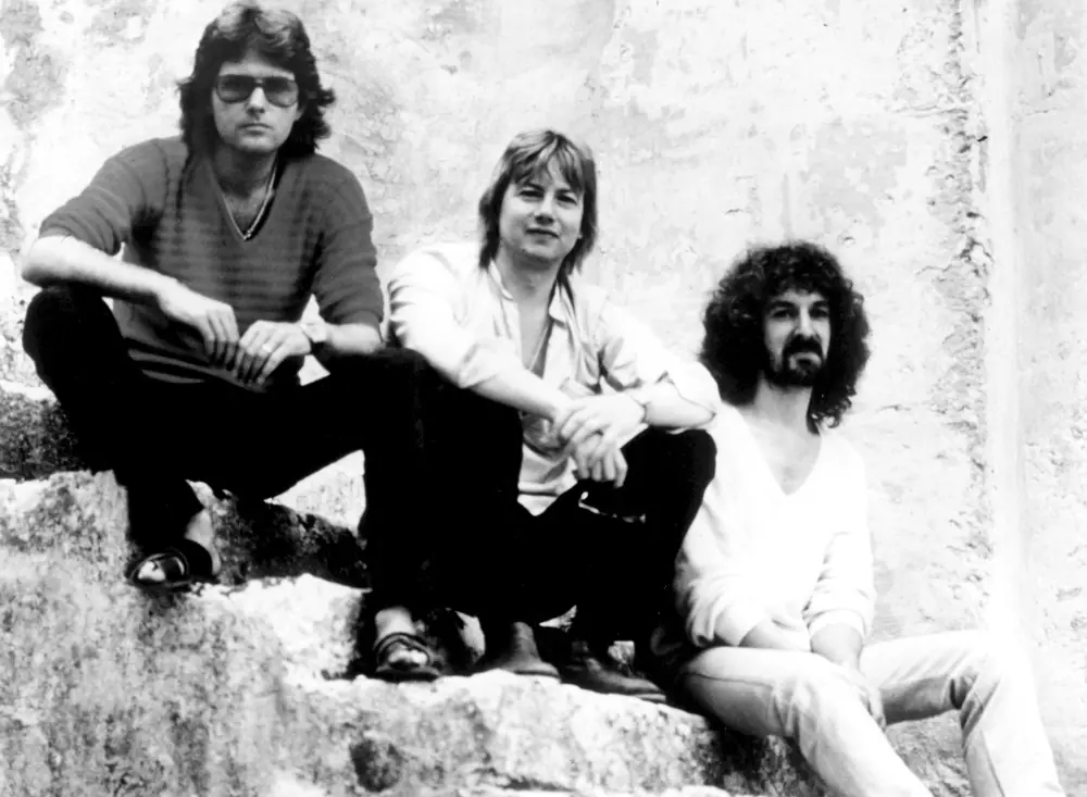 BARCLAY JAMES HARVEST feat. LES HOLROYD — Trinkkuranlage, Bad Nauheim
