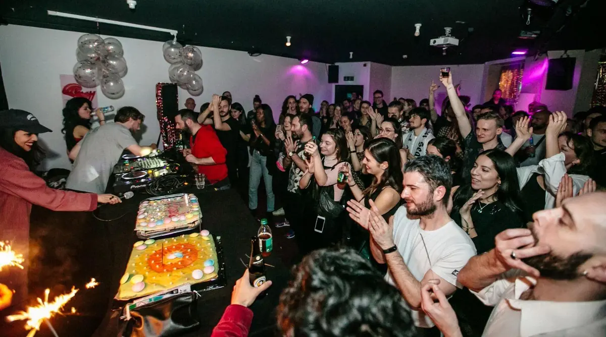lilipad Summer Bash — Refuge Worldwide / Niemetzstraße, Berlín