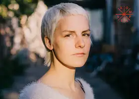 Helene Bukowski: Who Wouldn't Want to Stay in Life - Reading and Conversation with Clara Kopfermann in the Series "Compass: 8 Visions"