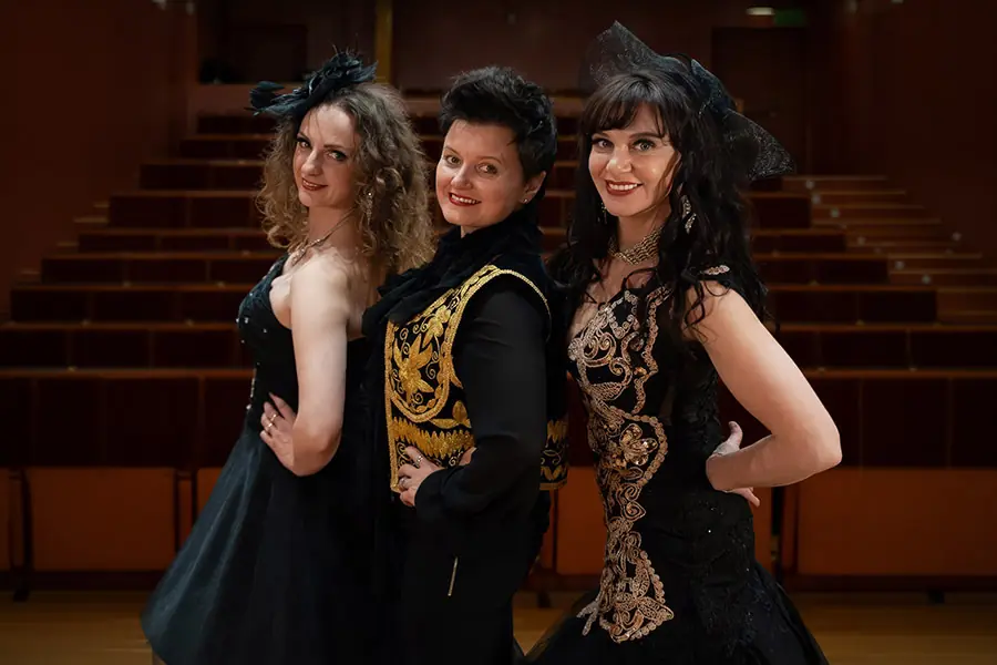 QUELLENDONNERST AGE MIT DER PHILHARMONIE - "Sing und liebe..." — Zdrojowy Teatr Animacji w Jeleniej Górze, Jelenia Góra