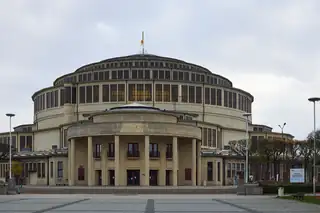 Полудневные лагеря Халле Столетия