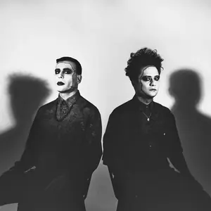 She Past Away — Klub Kwadrat, Krakov