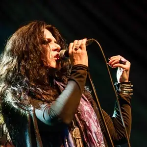 Sari Schorr