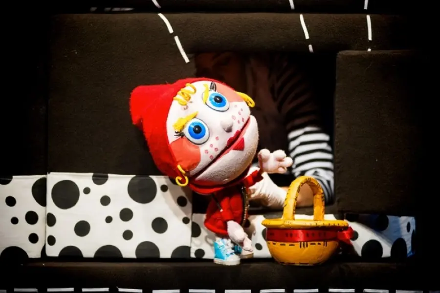O Vlkovi a Červené Karkulce — Teatr Lalki i Aktora "Kubuś" im. Stefana Karskiego w Kielcach, Kielce