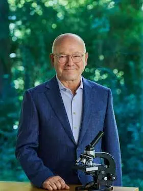"Listen Carefully" with Dr. Frank Berthold, Medical Director and CEO of IMD Labor Oderland GmbH — Scharwenka Kulturforum, Bad Saarow