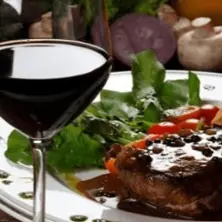 Merlot-Magie Ein Abend in Bordeaux - Francouzský večer Gourmanderie — Gourmanderie Eventkochstudio Berlin, Berlín