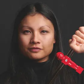 LINH TRAN - „Aus dem Handgelenk – Warum ich Weltmeisterin im Tischkickern werden musste“ — Nochtspeicher, Hamburg