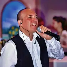 Italian Evening (Live-Music, Dance & Dine with Giuseppe)