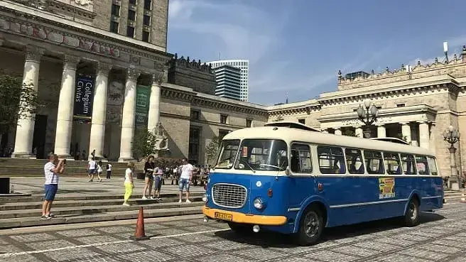 Absurdy PRL-u — Plac Defilad, Warszawa