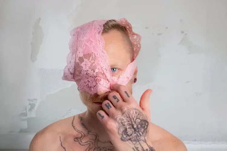 Larvy — Teatr Łaźnia Nowa, Krakov