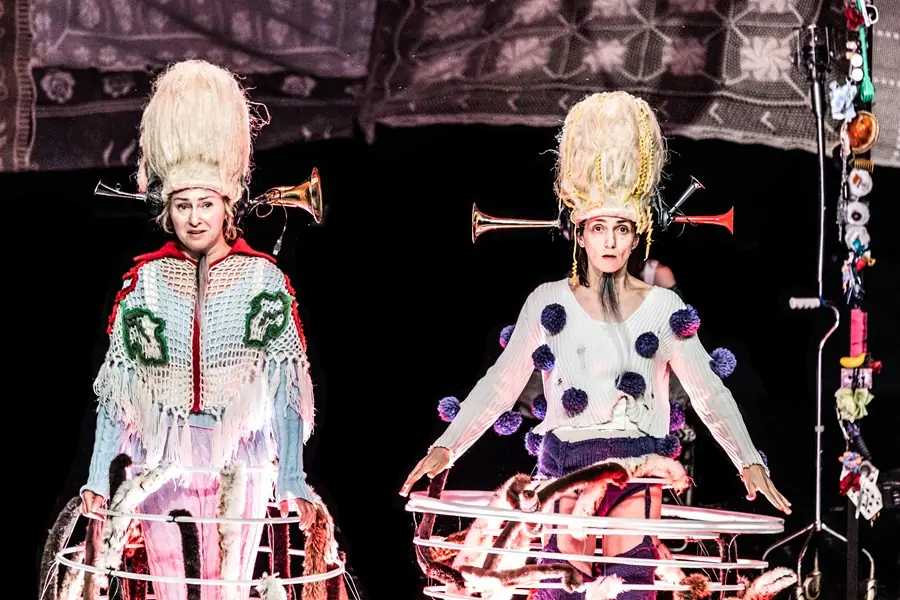 Труба для слушания — Wrocławski Teatr Współczesny, Вроцлав