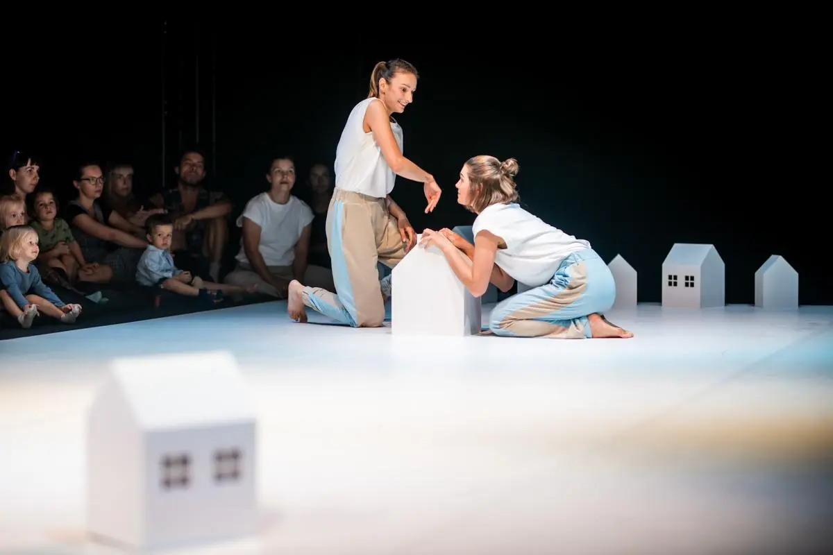 TU MIESZKAMY — Teatr Animacji, Posen