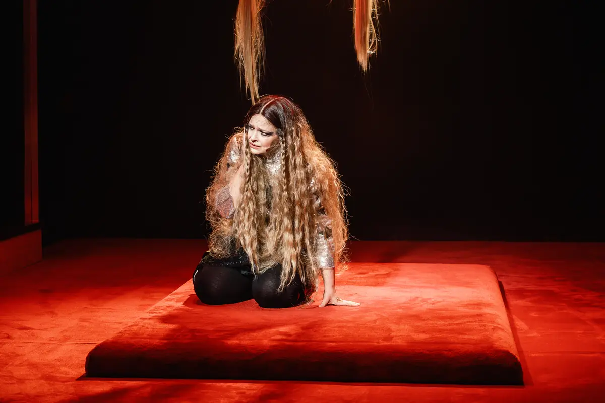Die schüchterne Diskjockey — Studio-Theater in Warschau, Warschau