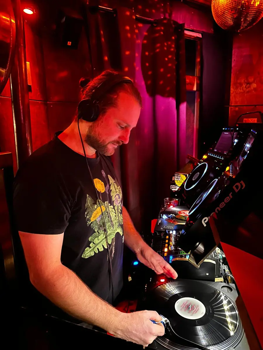 friends.zone mit Ian Fog & Freunde — Minimal Bar, Berlin