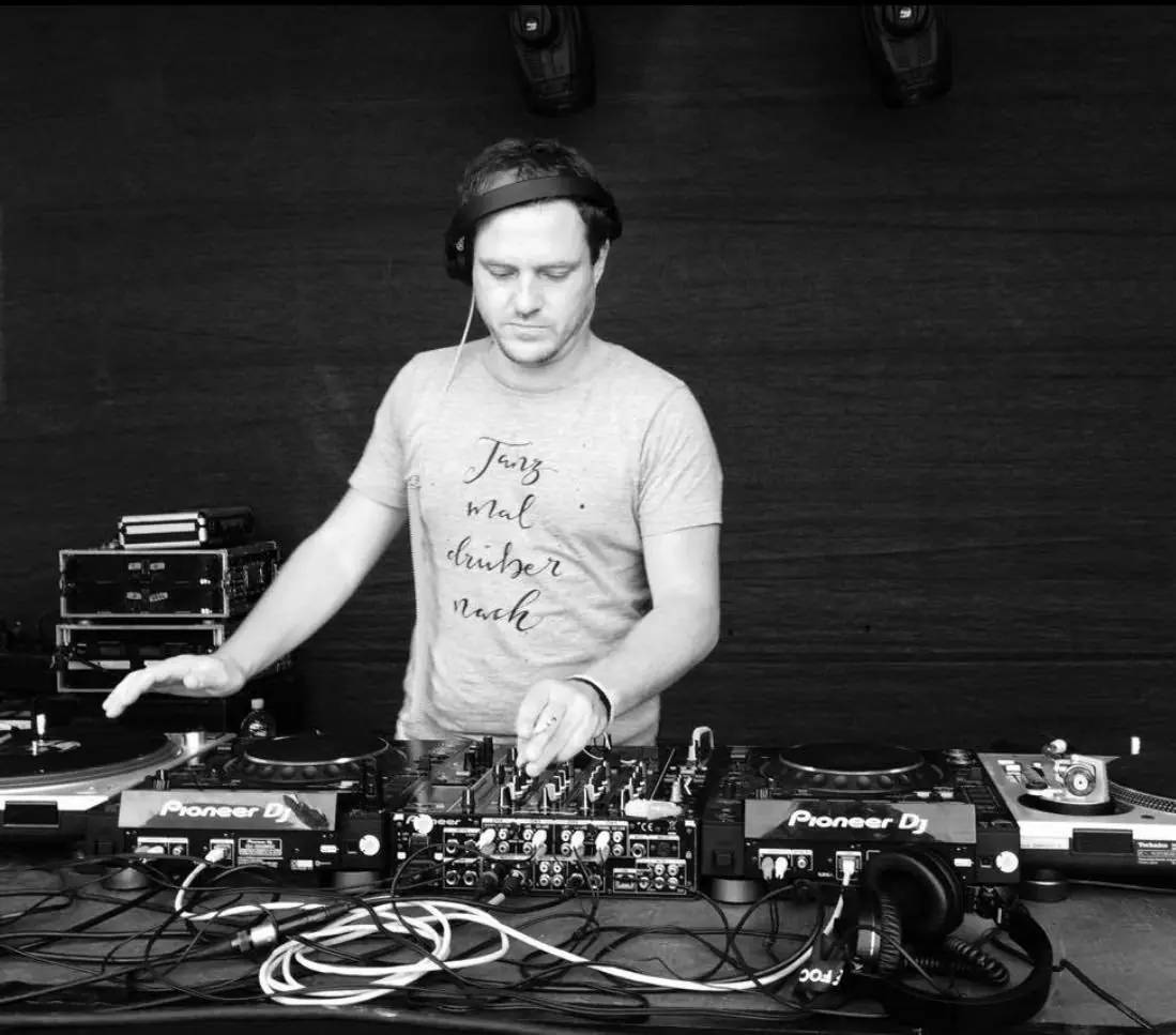 luca.and.friends. mit Luca (Minimal Bar) & Freunde — Minimal Bar, Berlin