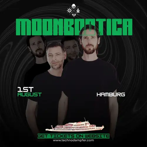 Techno Dampfer Hamburg with Moonbootica