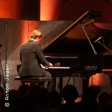 Hommage to Ludovico Einaudi - by Jonah Stabe