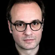 René Sydow - Sie dürfen sich wieder setzen — projekttheater dresden e.V., Dresden