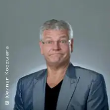 Werner Koczwara - Jeden przeleciał nad urzędem