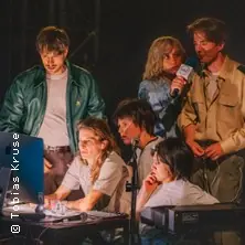 Die Frau mit den vier Armen - Niedersächsische Staatstheater Hannover — Ballhof, Hannover