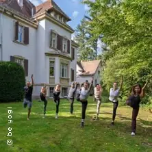 Outdoor Yoga Karlsruhe at Schlossgarten