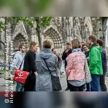 Dom und Altstadt Tour mit Kölsch | Dom Haupteingang (bei den Fahnenmasten)