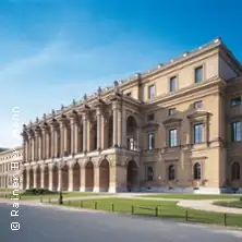 Münchner Festtage - Festive Classics for the Year's End - DRESDNER RESIDENZ ORCHESTER as Guest