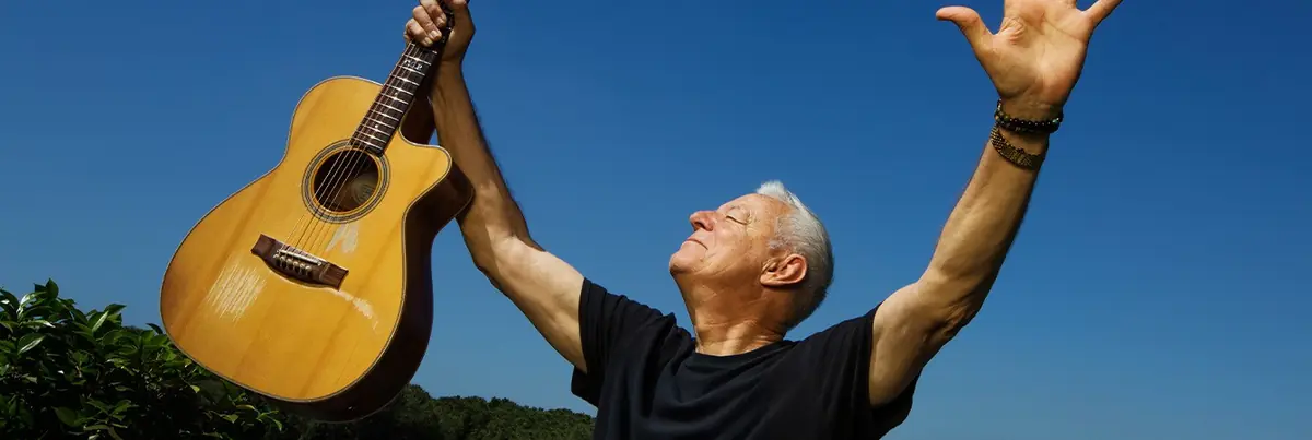 TOMMY EMMANUEL, CGP - LIVING IN THE LIGHT TOUR (WROCŁAW) — Narodowe Forum Muzyki, Wrocław