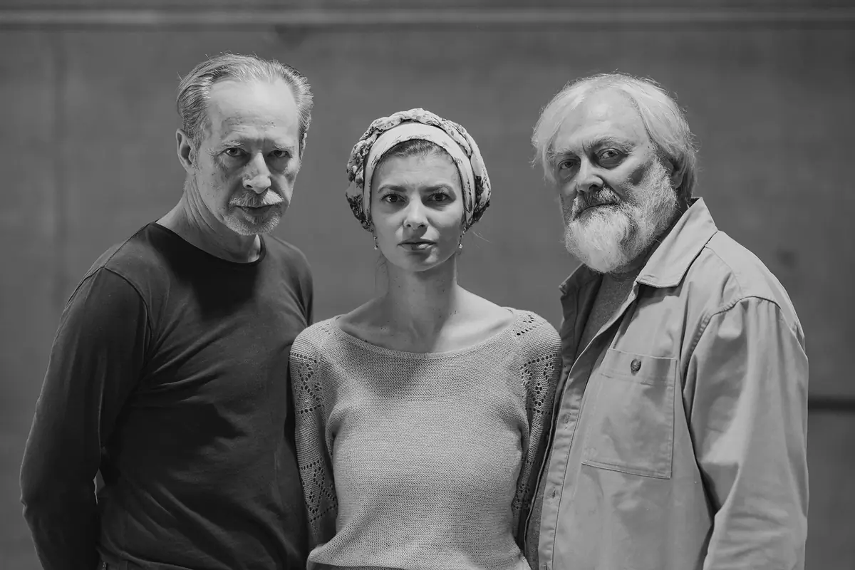 GÄSTE IM POLNISCHEN: Gestohlenes Glück — Polski-Theater benannt nach Arnold Szyfman in Warschau, Warschau