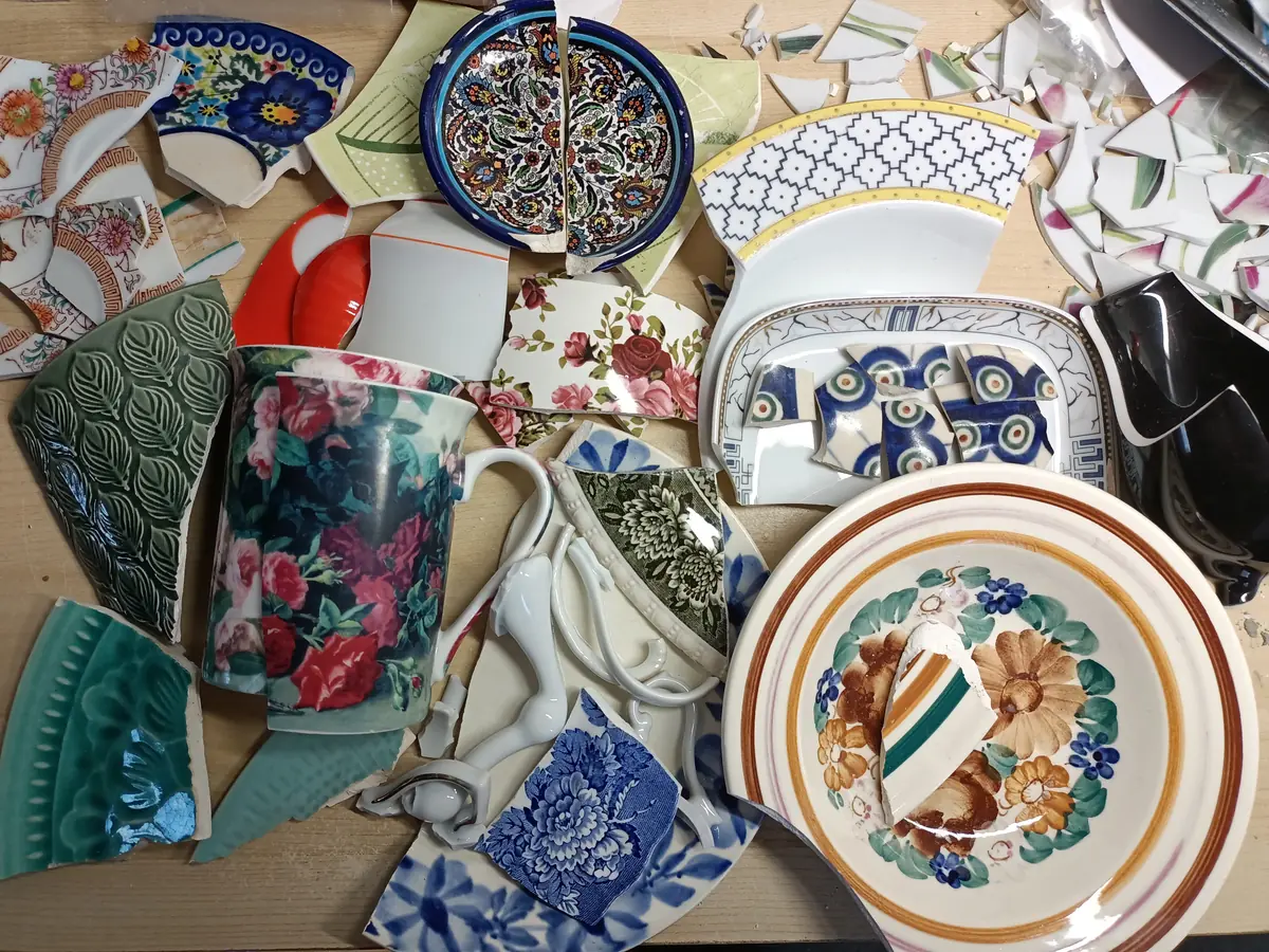 Upcycling-Mosaik-Workshops im CAL Borek - Gib Porzellan ein zweites Leben! — CAL Borek, Breslau