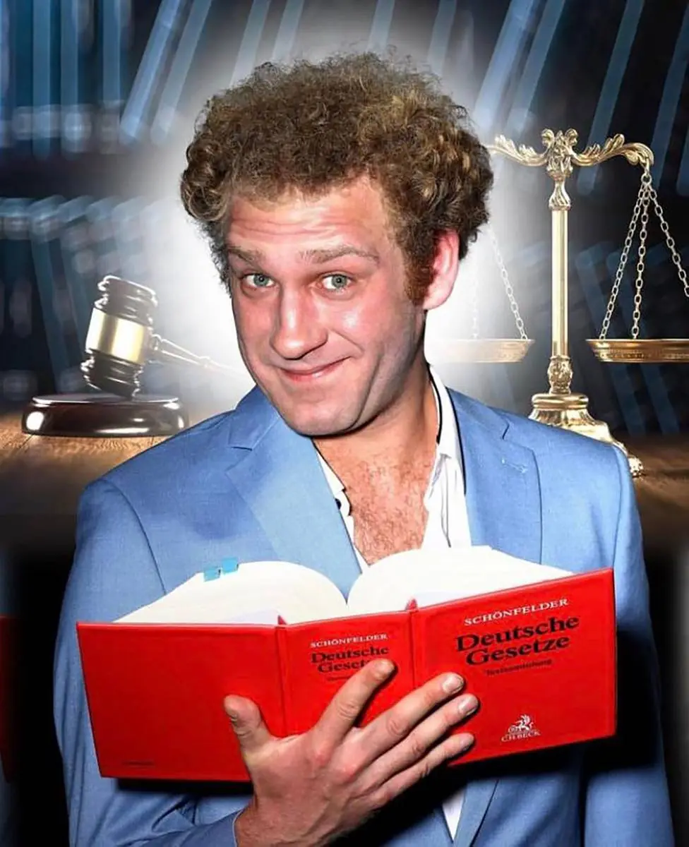 Johannes Hallervorden - Am 8. Tag schuf Gott den Rechtsanwalt — Theater am Frankfurter Tor, Berlin