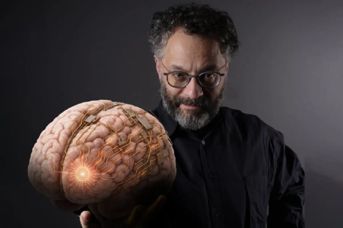 Biolog Ilja Kolmanovsky v Hamburgu: "Mozek + umělá inteligence. Návod na společný život" — Centralkomitee, Hamburk