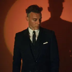 Asaf Avidan — Trinkkuranlage, Bad Nauheim