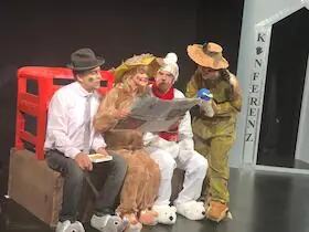Theatersonntag - Konferenz der Tiere — Vogtlandhalle Greiz, Greiz