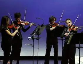 Antonio Vivaldi: Concerti pro 1-3 housle - Orchestra rivitalizzata dell´Ospedale della Pietá
