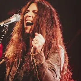Sari Schorr - Running Wild European Tour — Die Halle Kulturinitiative Reichenbach e. V., Reichenbach