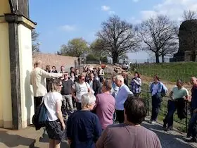 Grand Vineyard Walk - "5 km - 6 Wines Tour" with the Vintner in 4 Hours to the "Golden Wagon" — Schloss Wackerbarth, Radebeul