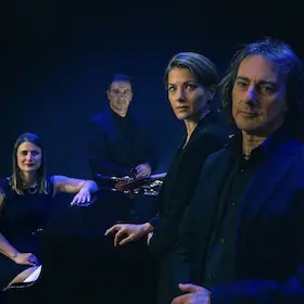 Pippo Pollina & Quartetto Acustico - La vita è bella così com’è — DAS ZENTRUM, Bayreuth