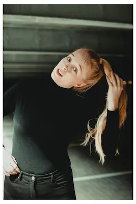 Das kunstseidene Mädchen - A Solo Theatre Piece with Christina Wouters — Südbahnhof, Krefeld