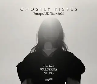 GHOSTLY KISSES