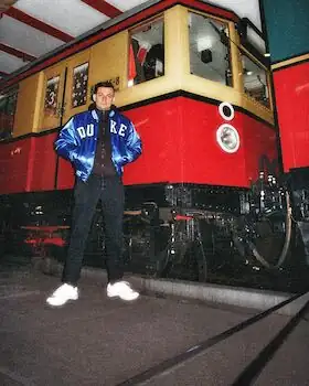 SHACKE ONE - Sternzeichen Boss Tour
