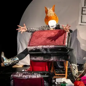 K4Y: Пони в чемодані — Kulturhaus Lÿz, Зіген