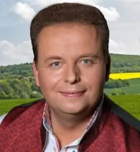 Schlager und Kaffee – Ein Nachmittag zum Genießen mit "Sanny - Die Stimme der Berge" - Volksmusik, Schlager & Evergreens — Martin-Schmidt-Konzertsaal, Bad Münder