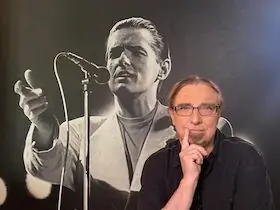 Multimediale Videoleseshow: Falco- die ganze Wahrheit — Kulturkaten Kiek In, Prerow