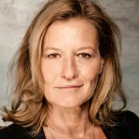 Suzanne von Borsody čte: Řečeno květinami - "Nechte mluvit květiny"